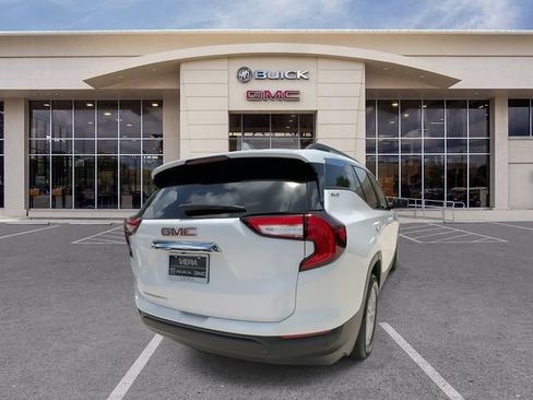 Certified 2023 GMC Terrain SLE w/ Driver Convenience Package FWD image 13