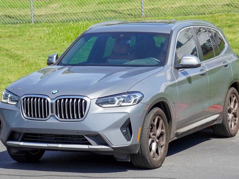 Used 2023 BMW X3 sDrive30i w/ Premium Package RWD image 5