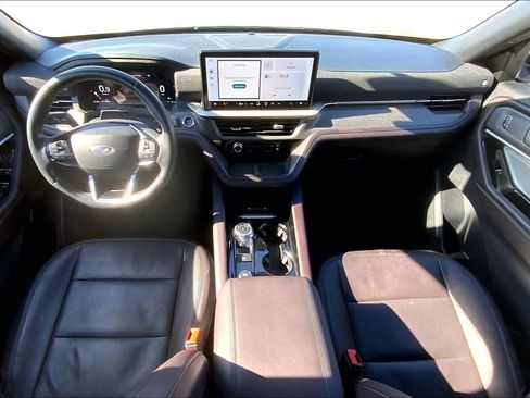 Used 2025 Ford Explorer Platinum w/ LUX Leather Package image 29