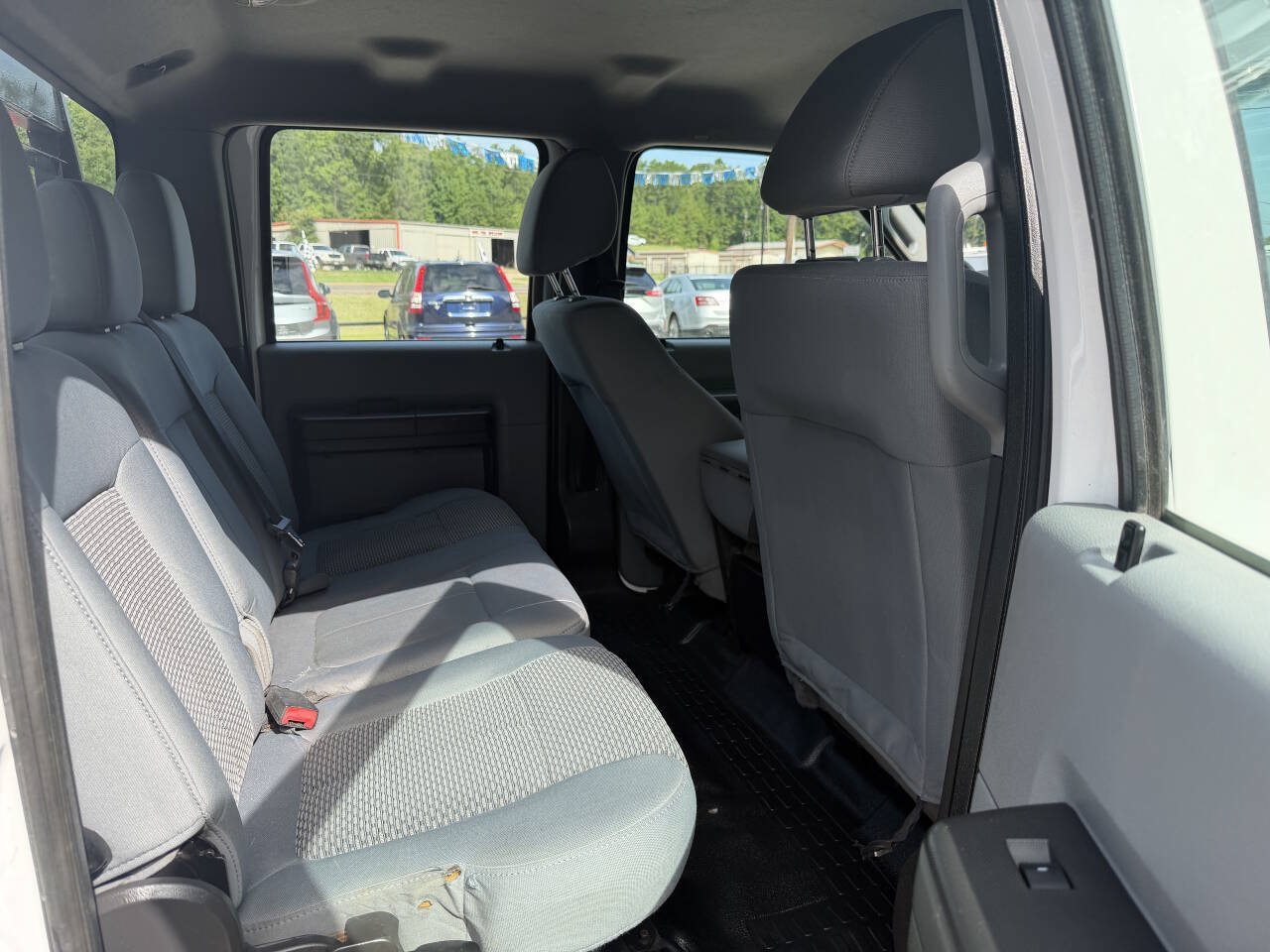 Used 2015 Ford F250 XL w/ Power Equipment Group AWD/4WD image 13
