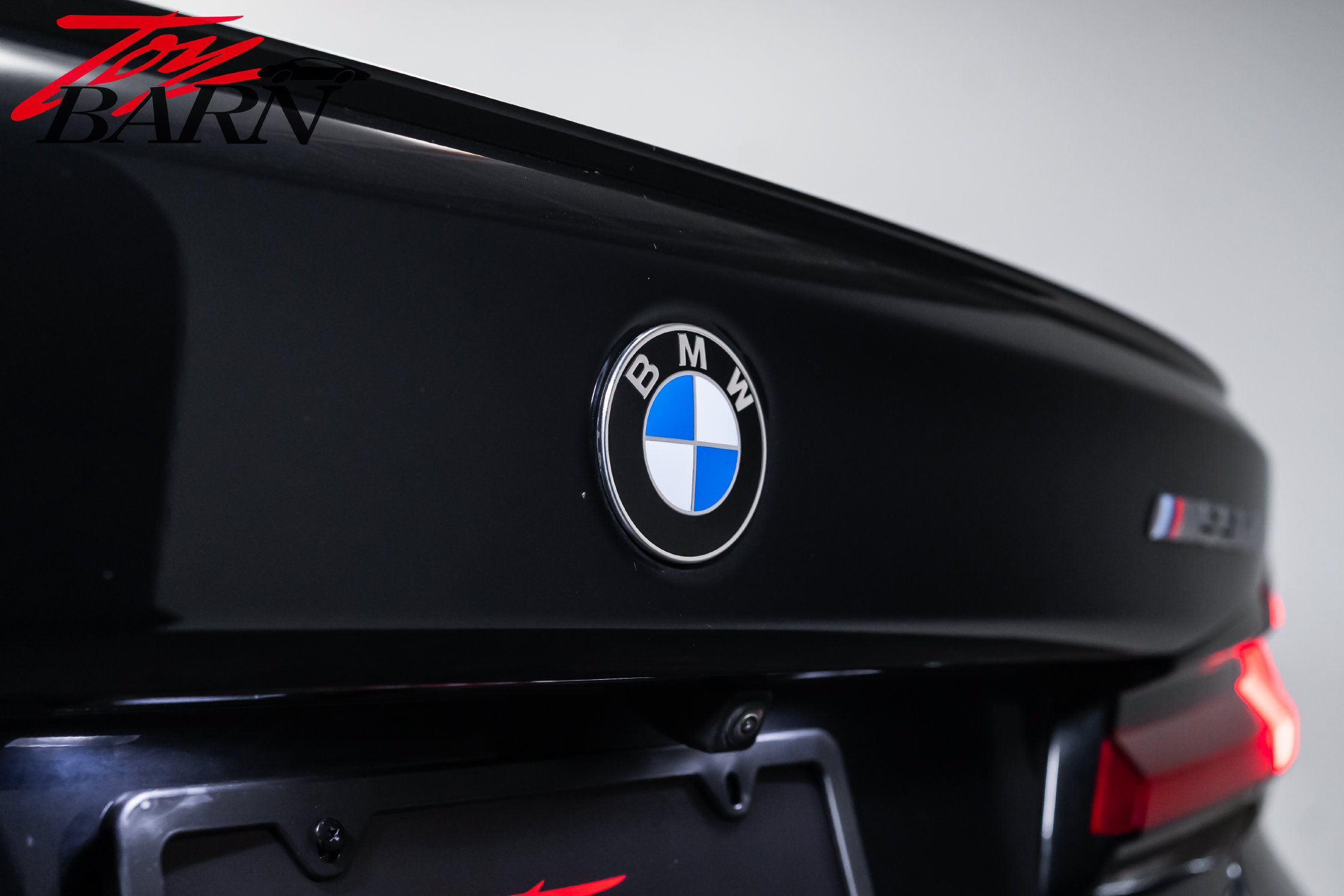Used 2023 BMW M550i xDrive w/ Executive Package AWD/4WD image 11