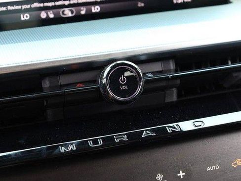 Used 2025 Nissan Murano SL AWD/4WD image 16
