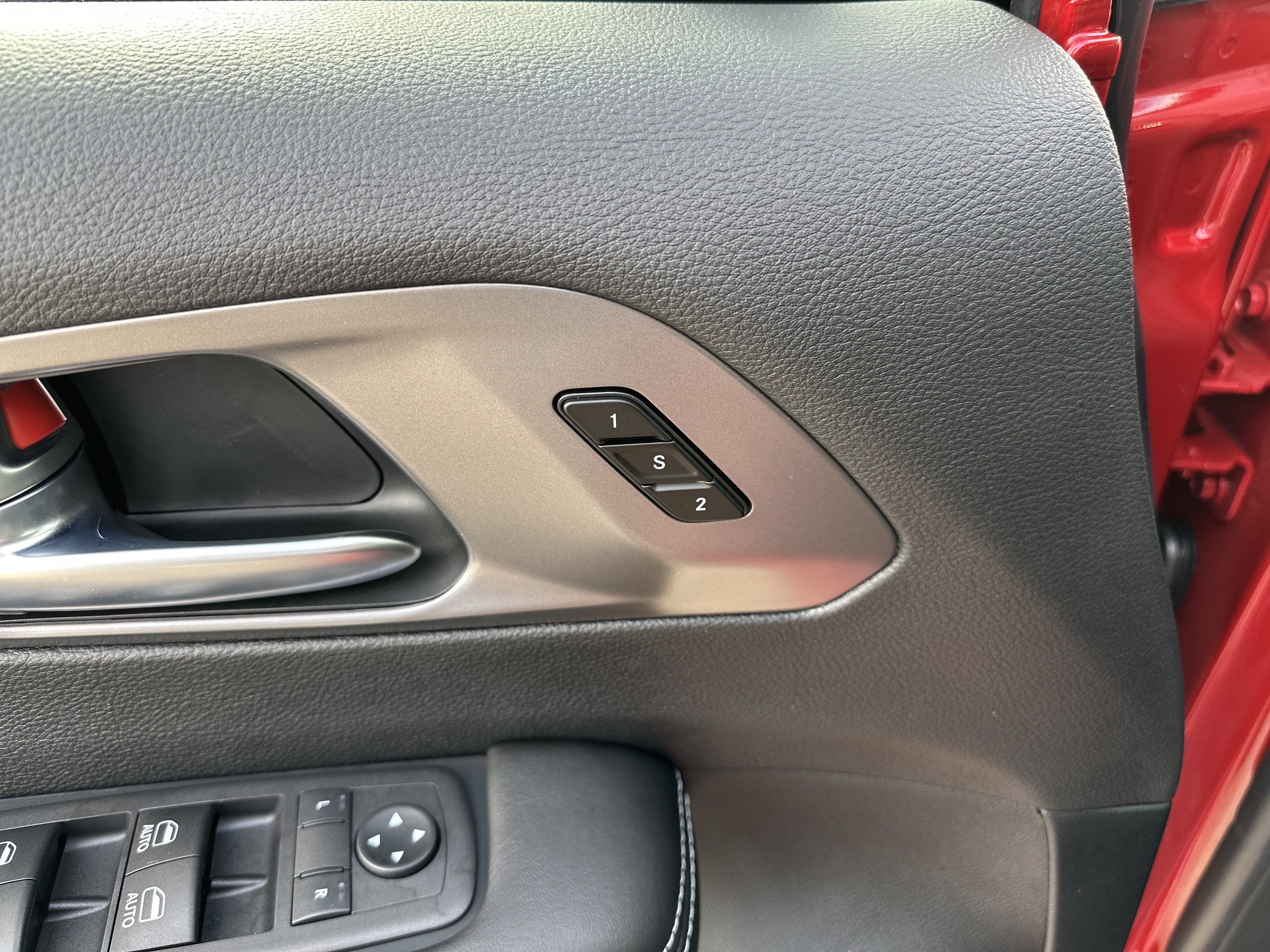 New 2026 Chrysler Pacifica Select FWD image 12