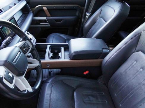 Used 2020 Land Rover Defender 110 HSE image 12