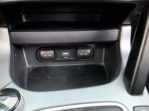 Certified 2022 Kia Seltos LX image 24