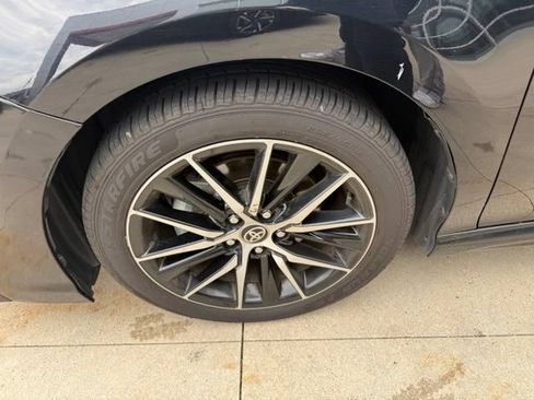 Used 2024 Toyota Camry SE FWD image 12