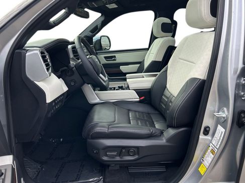 Used 2023 Toyota Tundra Capstone AWD/4WD image 15