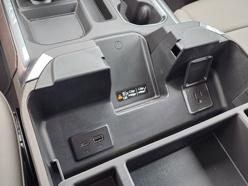 New 2026 GMC Sierra 1500 SLT w/ SLT Premium Plus Package AWD/4WD image 33