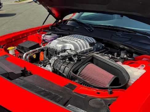 Used 2023 Dodge Challenger SRT Hellcat RWD image 6