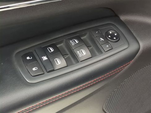 Used 2020 Jeep Grand Cherokee Trailhawk w/ Trailhawk Luxury Group image 16