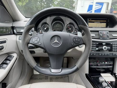 Used 2011 Mercedes-Benz E 63 AMG Sedan image 5