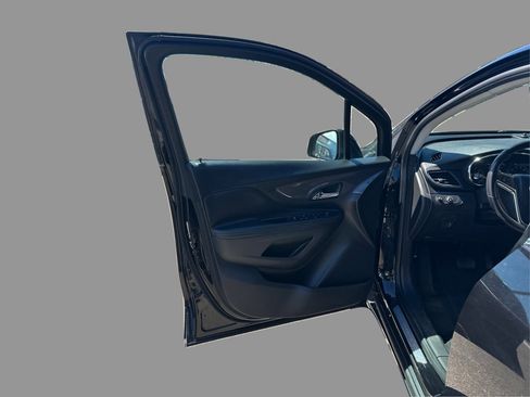 Used 2019 Buick Encore Preferred FWD image 18