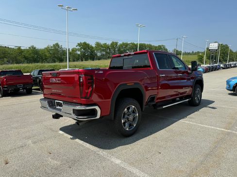 New 2025 GMC Sierra 2500 SLT w/ SLT Premium Package image 5