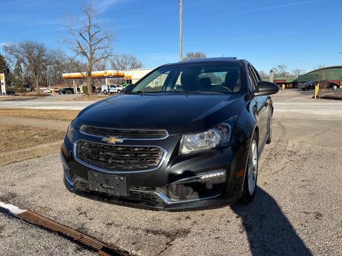 Used 2015 Chevrolet Cruze LTZ w/ Sun, Sound and Sport Package image 10