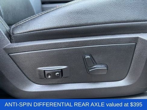 Used 2016 RAM 1500 Laramie w/ Convenience Group image 13