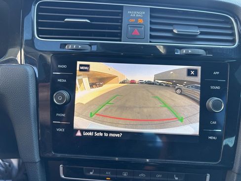 Used 2020 Volkswagen GTI SE image 25