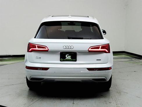 Used 2020 Audi Q5 2.0T Premium w/ Convenience Package AWD/4WD image 6