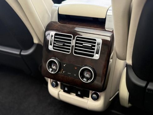 Used 2019 Land Rover Range Rover Supercharged AWD/4WD image 26