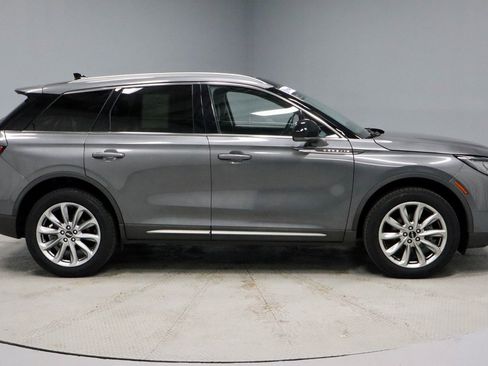 Used 2022 Lincoln Corsair AWD w/ Premium Package image 14