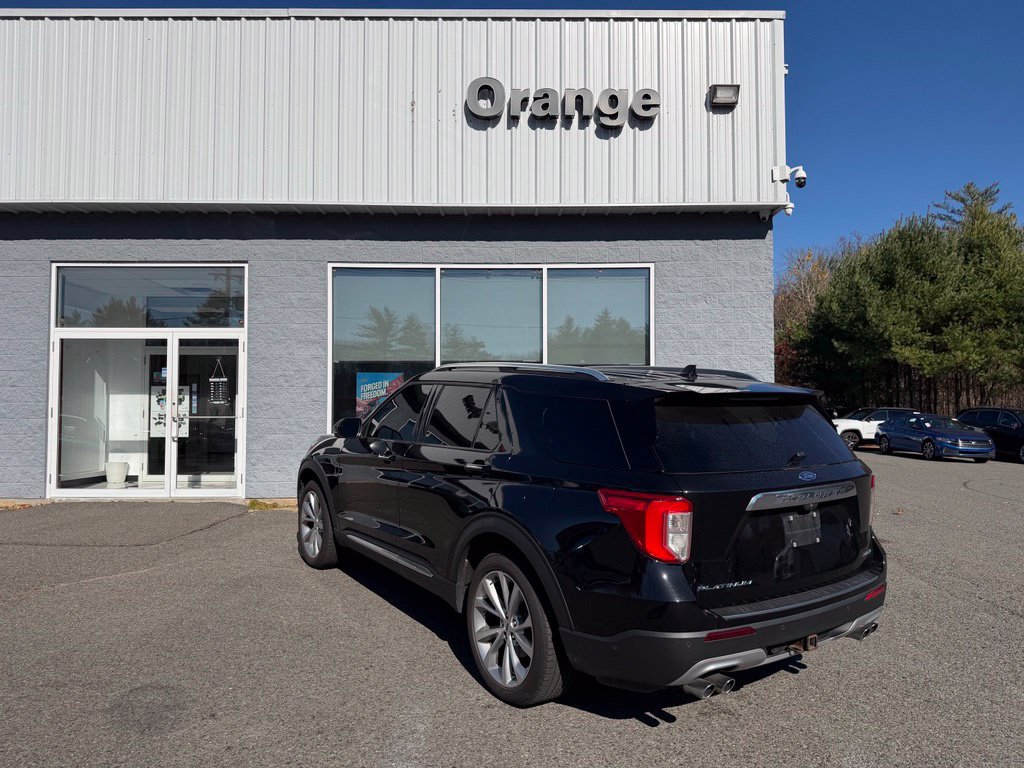 Used 2022 Ford Explorer Platinum w/ Equipment Group 601A AWD/4WD image 3