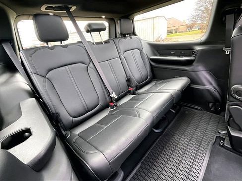 New 2025 Jeep Wagoneer Series II image 29