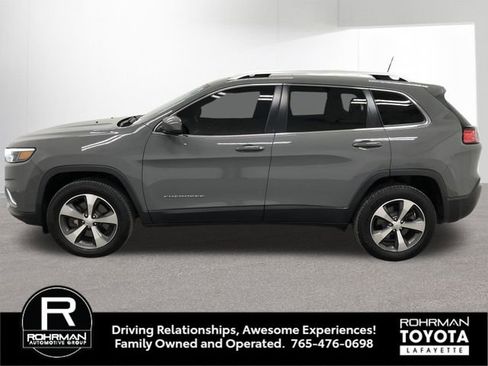Used 2020 Jeep Cherokee Limited w/ Advanced Safety Group AWD/4WD image 3