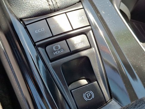 Used 2025 Toyota Camry LE w/ Convenience Package FWD image 24