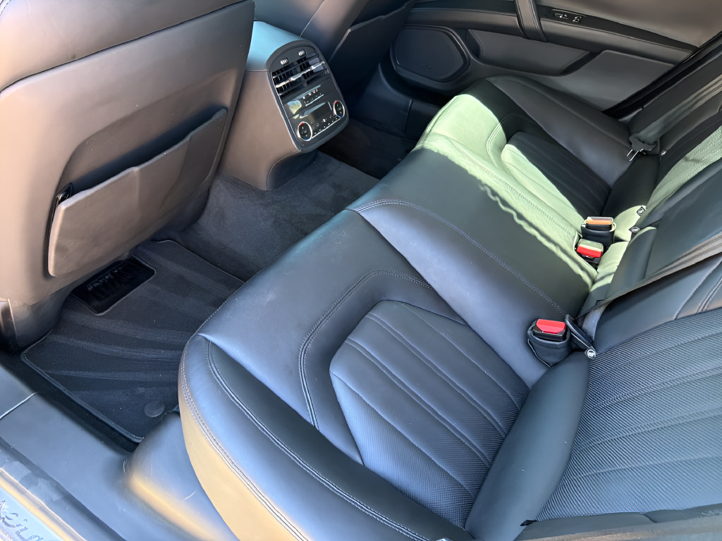 Used 2016 Maserati Quattroporte GTS RWD image 30