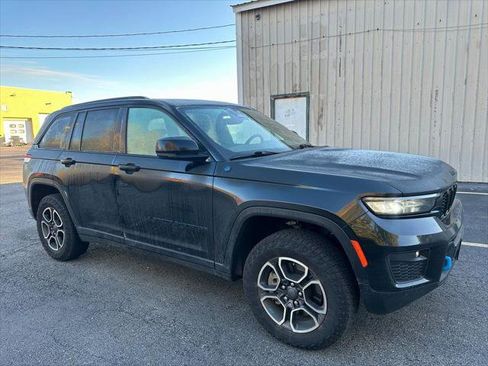 Certified 2023 Jeep Grand Cherokee Trailhawk AWD/4WD image 1