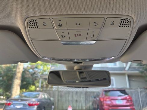 Used 2017 Mercedes-Benz E 300 4MATIC image 28