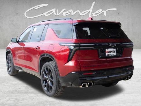 Used 2024 Chevrolet Traverse RS w/ LPO, Floor Liner Package image 5