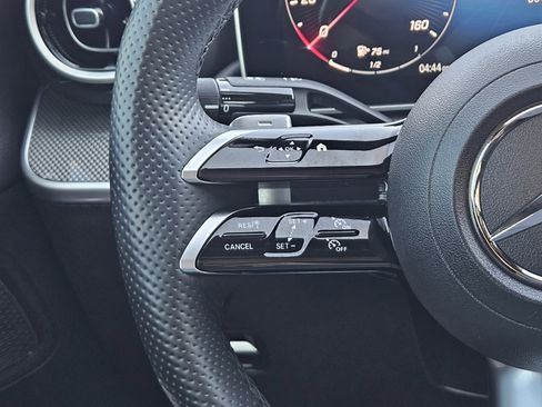 Used 2025 Mercedes-Benz C 300 4MATIC Sedan image 27