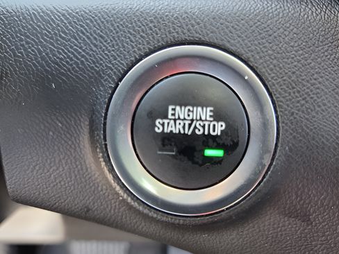 Used 2024 GMC Terrain SLT AWD/4WD image 23