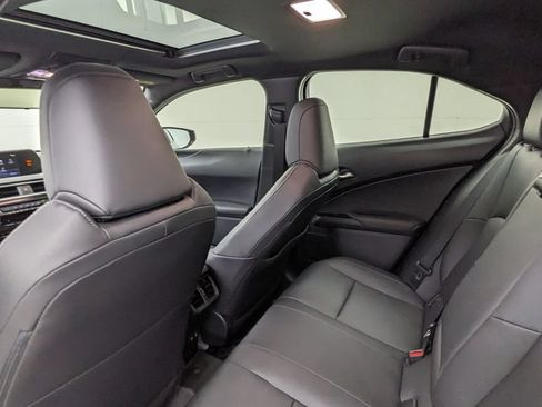 Used 2020 Lexus UX 250h w/ Premium Package AWD/4WD image 35
