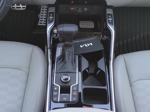 New 2026 Kia Sorento SX FWD image 18