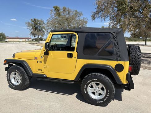 Used 2006 Jeep Wrangler X AWD/4WD image 9