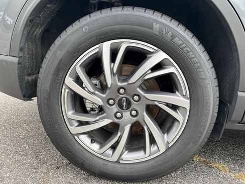 New 2026 Lincoln Corsair Premiere FWD image 18