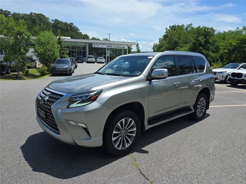 Used 2021 Lexus GX 460 Luxury w/ Accessory Package AWD/4WD image 7