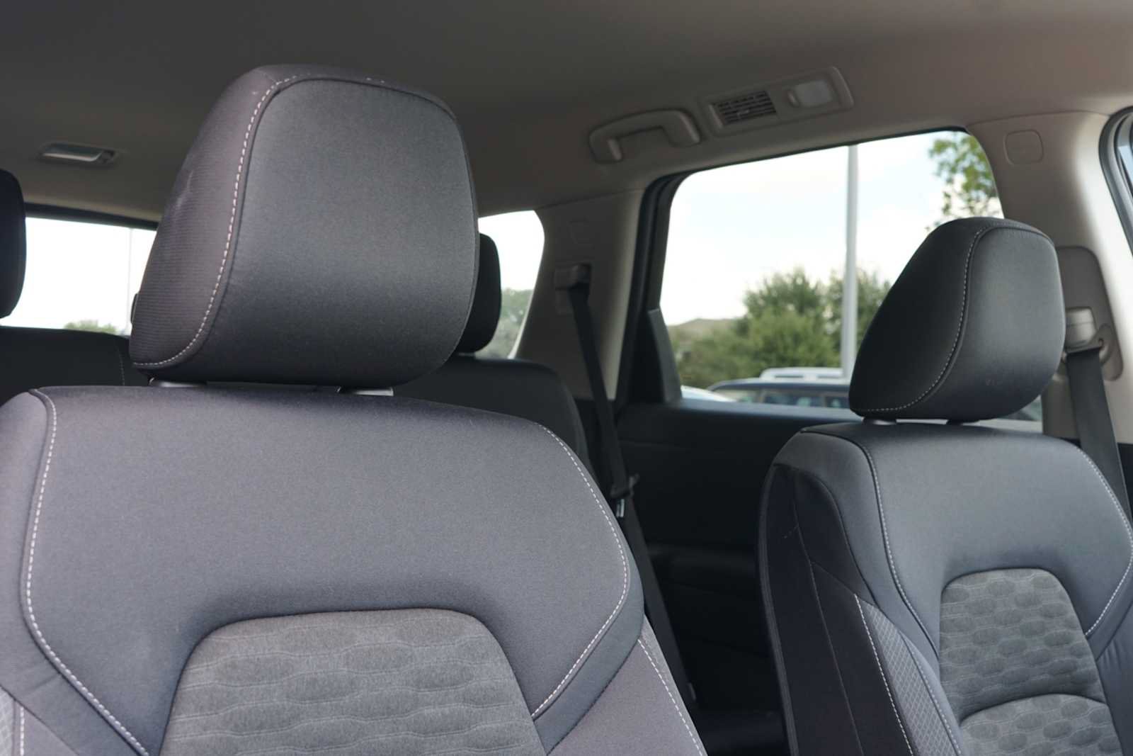 Used 2024 Nissan Pathfinder SV FWD image 25
