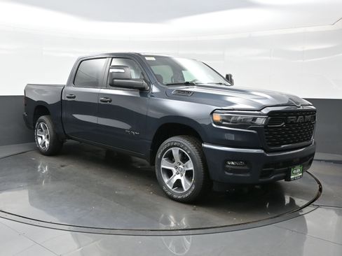 New 2026 RAM 1500 Express image 8