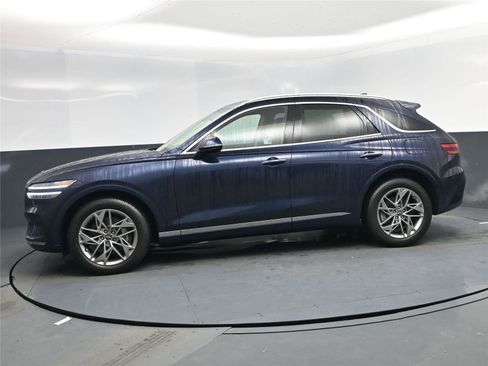 Used 2025 Genesis GV70 2.5T image 3