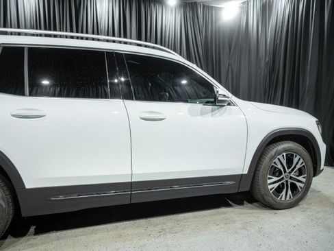 Certified 2026 Mercedes-Benz GLB 250 image 4