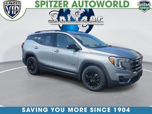 Used 2023 GMC Terrain AT4 AWD/4WD image 2