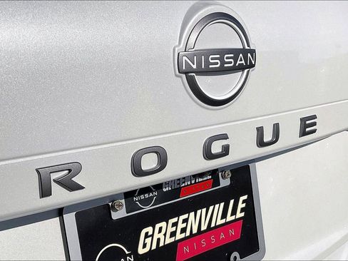 New 2026 Nissan Rogue SV image 13