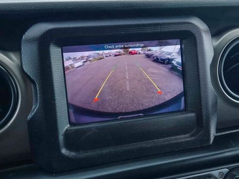 Certified 2021 Jeep Wrangler Sport S image 22