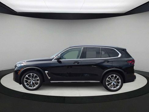 Used 2024 BMW X5 xDrive40i w/ Premium Package AWD/4WD image 5