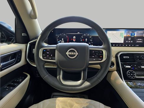 Used 2025 Nissan Armada Platinum Reserve AWD/4WD image 24