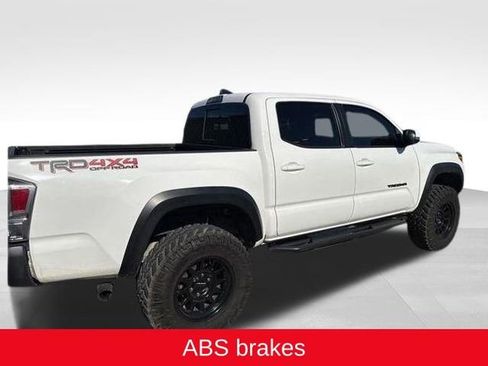 Used 2023 Toyota Tacoma TRD Off-Road image 6