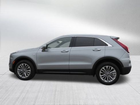 Used 2024 Cadillac XT4 Premium Luxury image 6