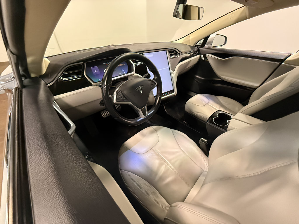Used 2013 Tesla Model S Performance RWD image 47